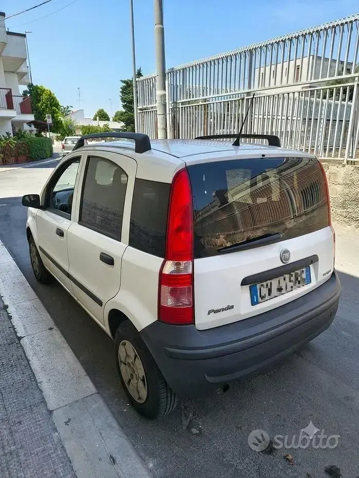Usata Fiat Panda 69 CV (50 kW) 2005 Bianco Utilitaria