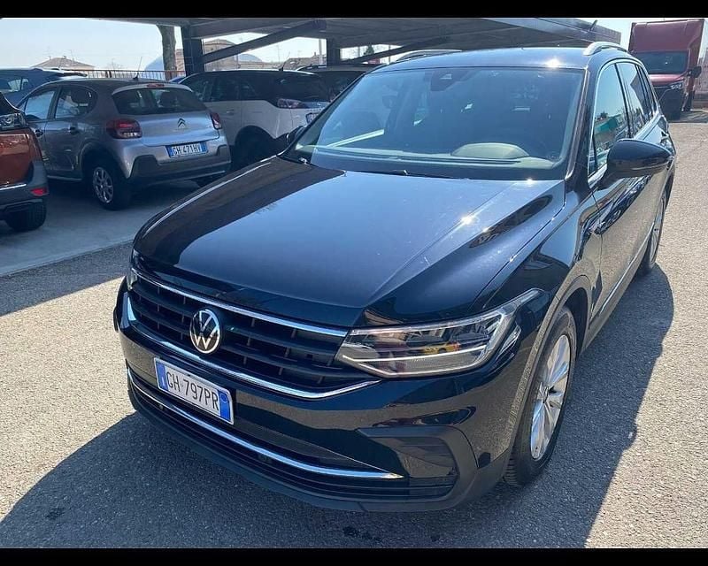 Usata VW Tiguan Life 150 CV (110 kW) 2021 Nero SUV