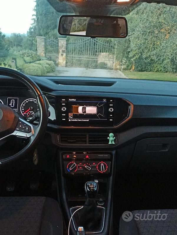 Usata VW T-Cross 116 CV (85 kW) 2020 Grigio SUV