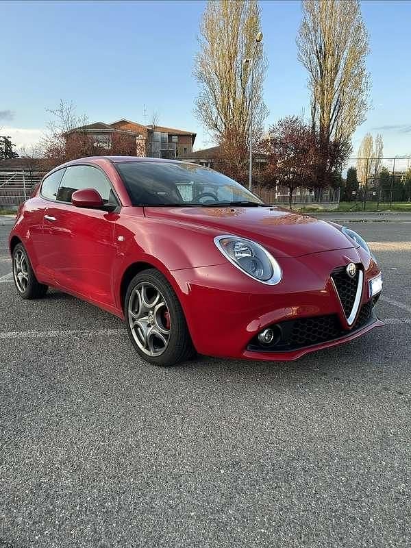 Usata Alfa Romeo MiTo 95 CV (69 kW) 2016 Rosso Utilitaria
