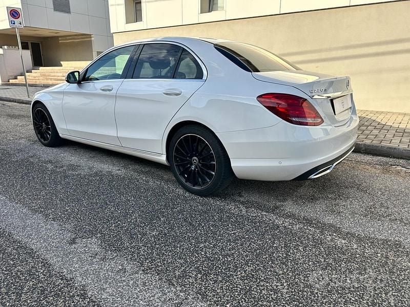 Occasion Mercedes C220 Premium 170 ch (125 kW) 2018 Blanc Berline