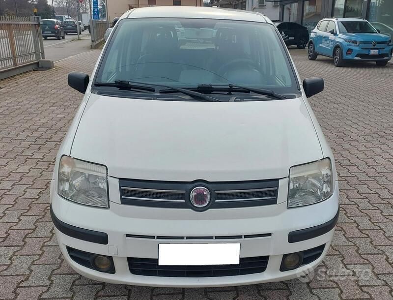 Usata Fiat Panda Dynamic 74 CV (54 kW) 2009 Bianco Utilitaria