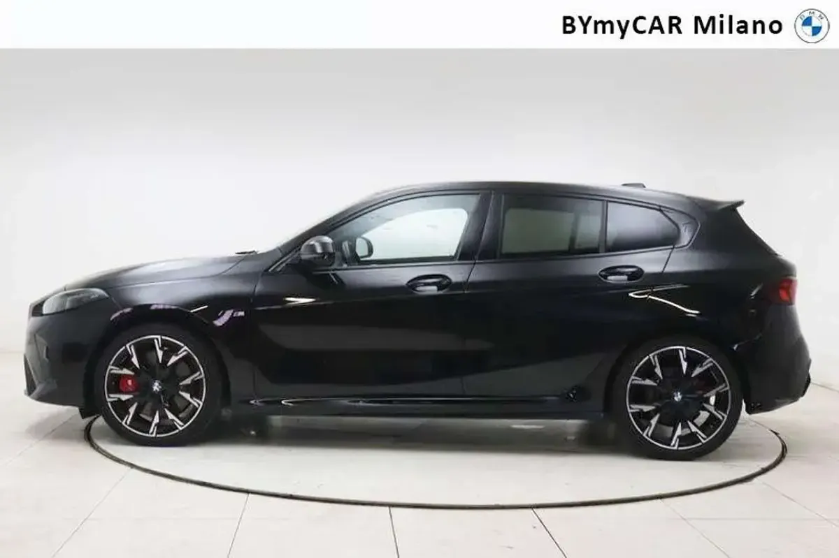 Usata BMW 118 M Sport 150 CV (110 kW) 2025 Nero zaffiro Utilitaria