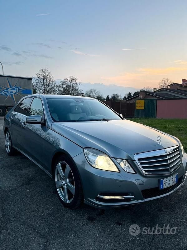Usata Mercedes 200 2012 Grigio Berlina