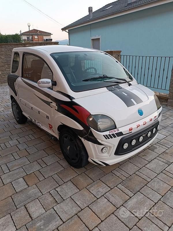 Bianco Usata 2011 Ligier Dué First Due volumi | 4000 € - Immagine 1/4