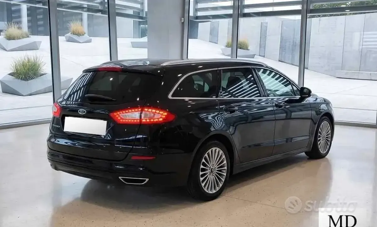 Usata Ford Mondeo 180 CV (132 kW) 2015 Nero Station wagon