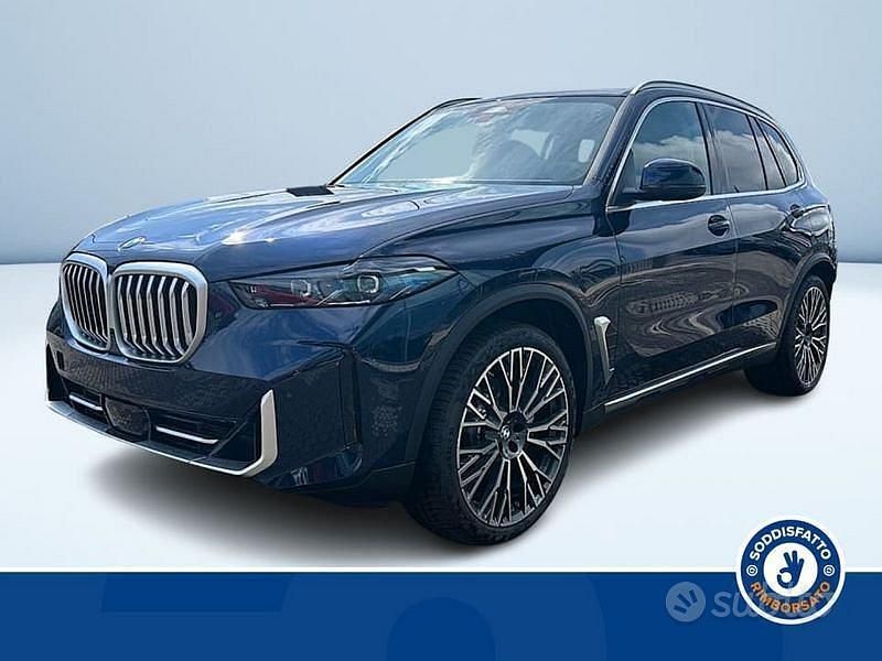 Blu Nuova 2025 BMW X5 Comfort Edition SUV | 91.610 € (Cara) - Immagine 1/3