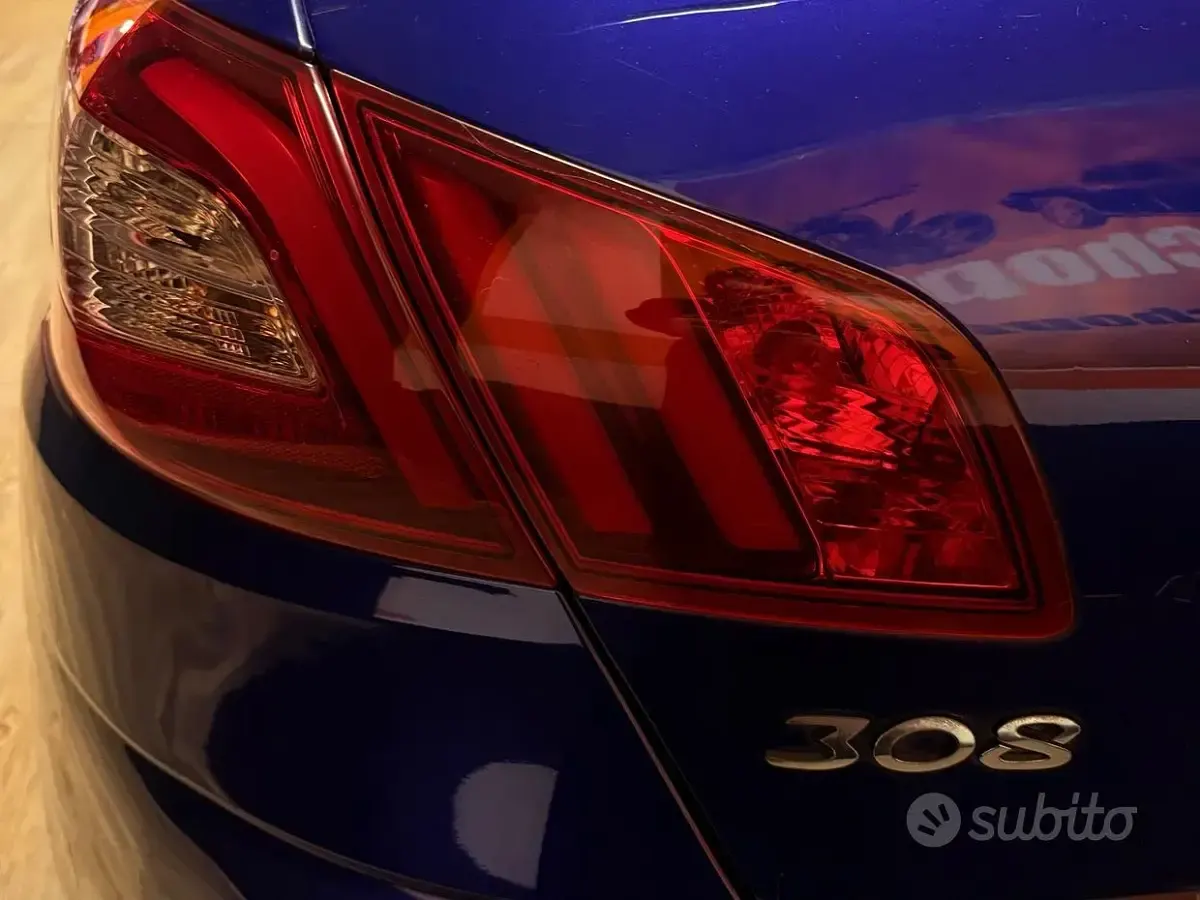 Usata Peugeot 308 GT 181 CV (133 kW) 2015 Blu Berlina