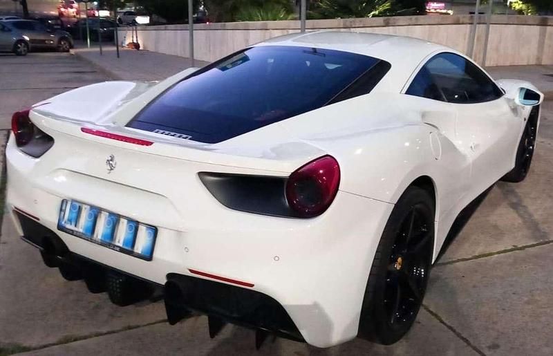Usata Ferrari 488 670 CV (492 kW) 2015 Coupé