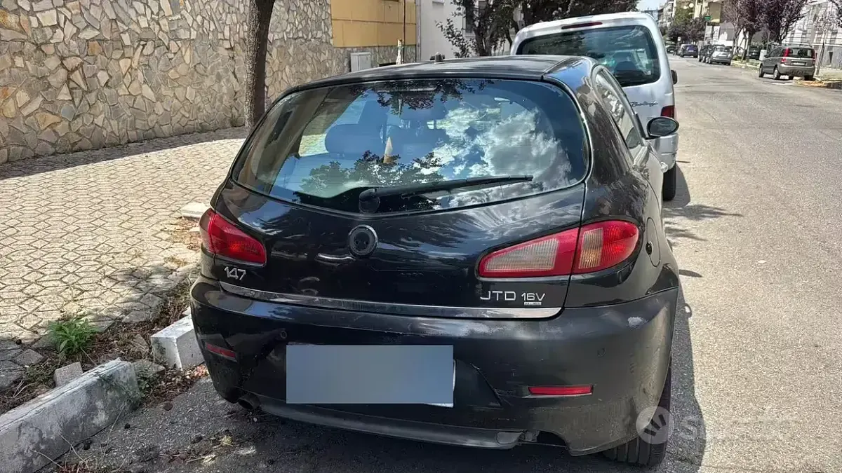 Usata Alfa Romeo 147 150 CV (110 kW) 2005 Nero Utilitaria