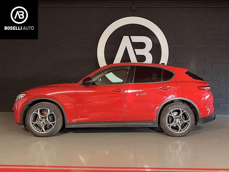 Usata Alfa Romeo Stelvio Sprint 190 CV (139 kW) 2021 Rosso SUV