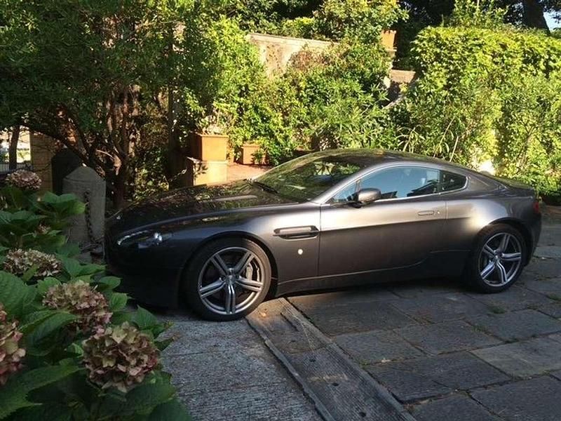 Usata Aston Martin V8 Vantage 426 CV (313 kW) 2009 Grigio Coupé