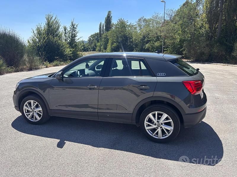 Usata Audi Q2 150 CV (110 kW) 2020 Grigio SUV