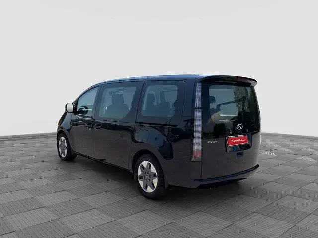Usata Hyundai Staria 177 CV (130 kW) 2024 Moonlight blue Monovolume