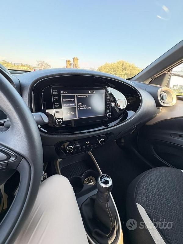 Usata Toyota Aygo X 72 CV (52 kW) 2023 SUV