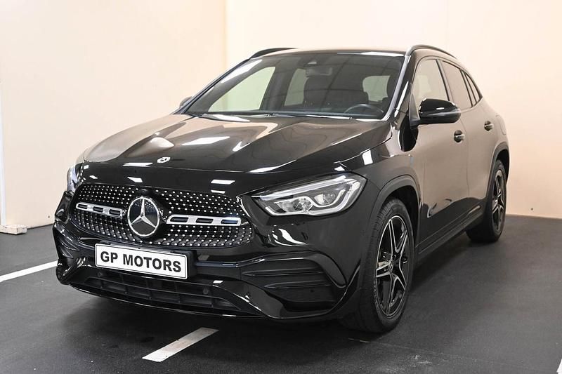 Usata Mercedes GLA200 Premium 149 CV (109 kW) 2023 Nero SUV