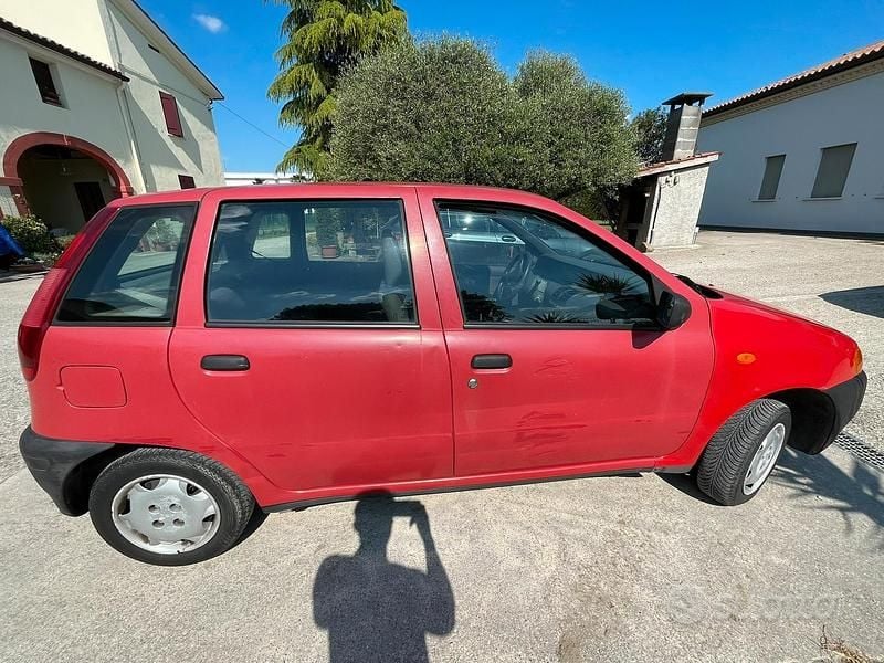 Usata Fiat Punto 1998 Rosso Berlina