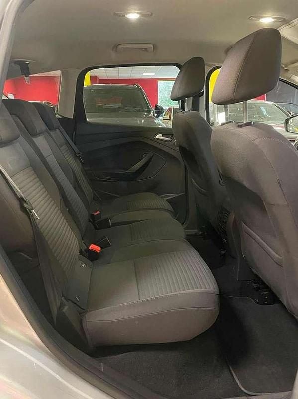 Usata Ford C-MAX Titanium 125 CV (91 kW) 2017 Argento Monovolume