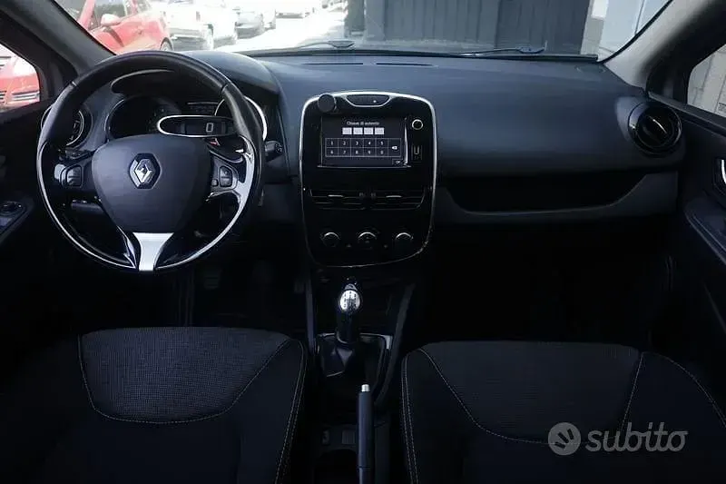Usata Renault Clio IV 75 CV (55 kW) 2016 Grigio Berlina