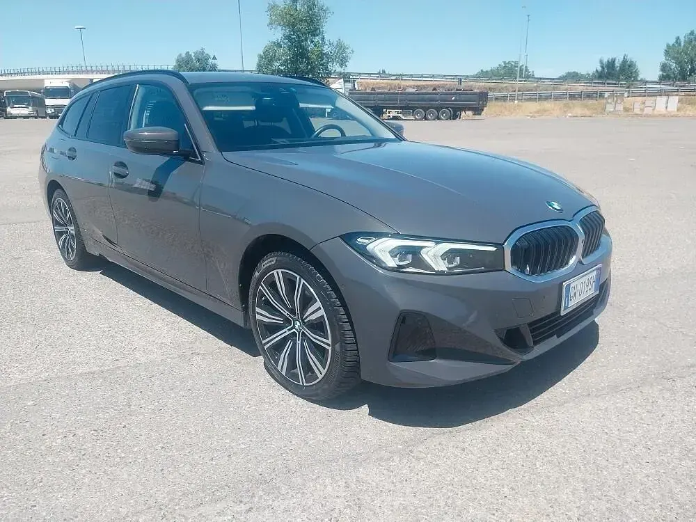 Usata BMW 320 190 CV (139 kW) 2024 Grigio Station wagon