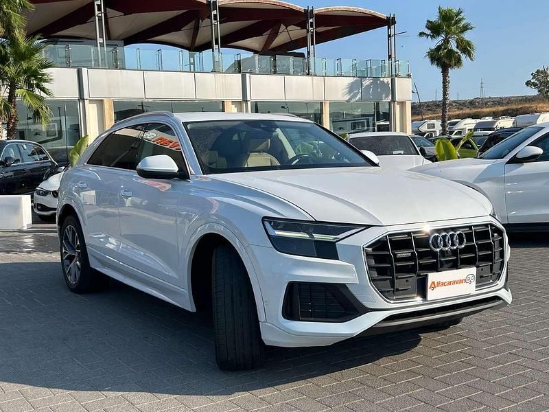 Usata Audi Q8 286 CV (210 kW) 2019 Bianco SUV