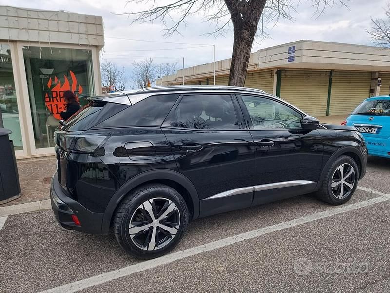 Usata Peugeot 3008 2021 Nero SUV