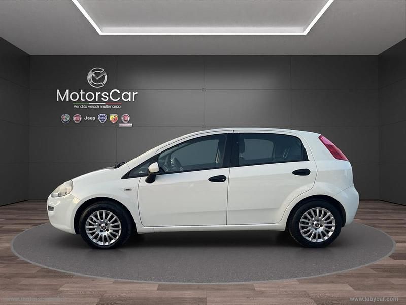 Usata Fiat Punto Street 75 CV (55 kW) 2014 Bianco Berlina