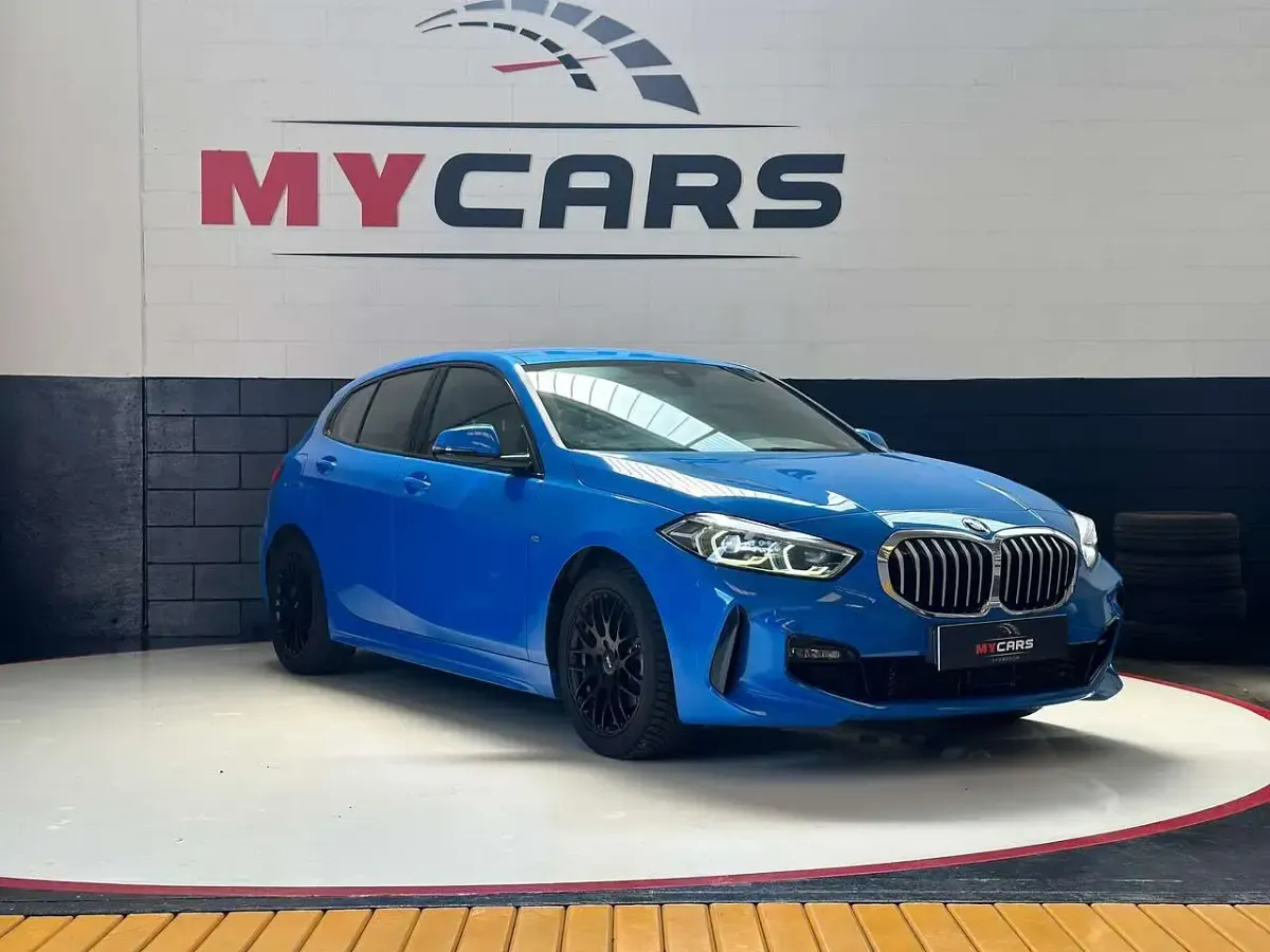 Usata BMW 118 M Sport 136 CV (100 kW) 2020 Misano blu Utilitaria