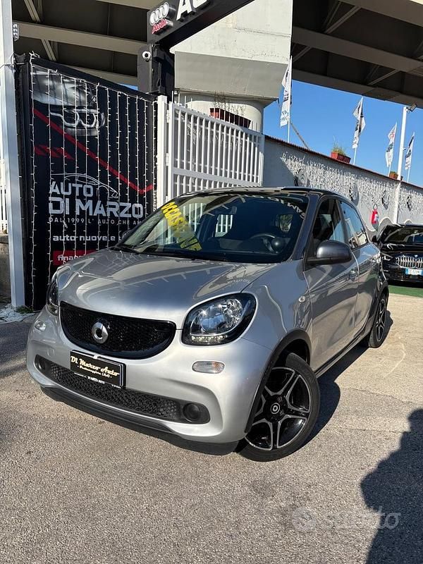 Usata Smart ForFour Passion 89 CV (65 kW) 2017 Grigio Utilitaria