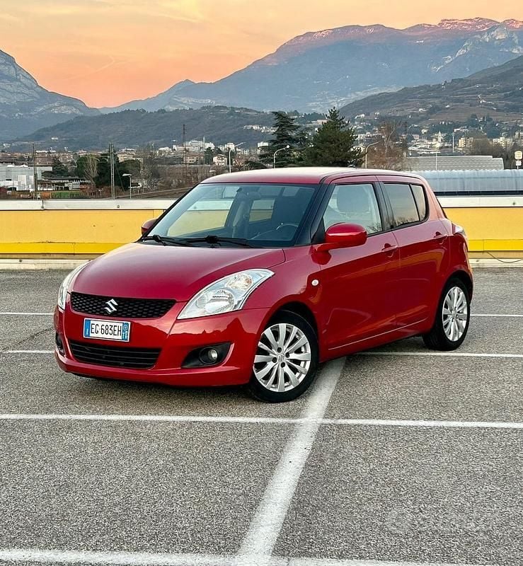 Usata Suzuki Swift GL 94 CV (69 kW) 2011 Rosso Berlina