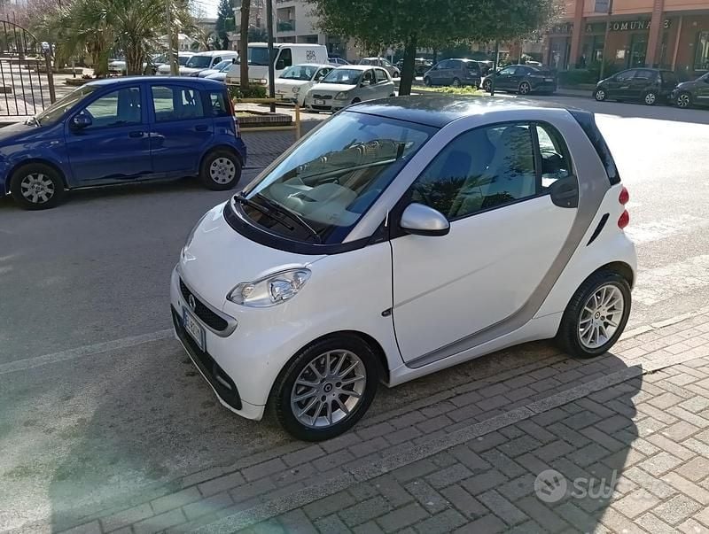 Usata Smart ForTwo Coupé 2012 Utilitaria