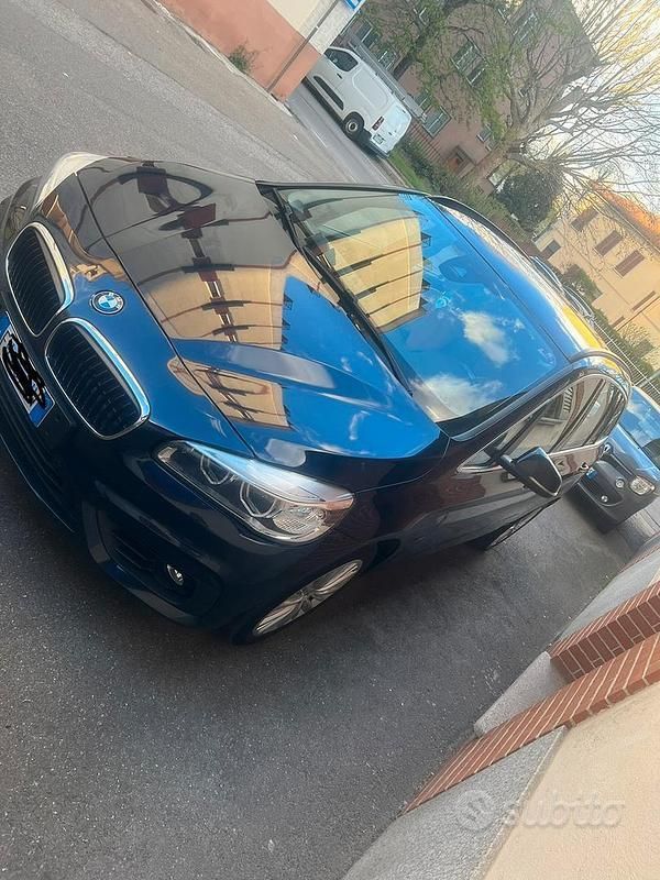Usata BMW 218 Luxury Line 150 CV (110 kW) 2017 Blu Station wagon
