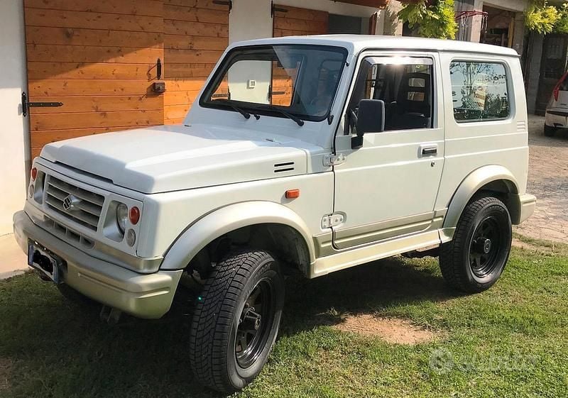 Bianco Usata 2001 Suzuki Samurai SUV | 3900 € (Super prezzo) - Immagine 1/4