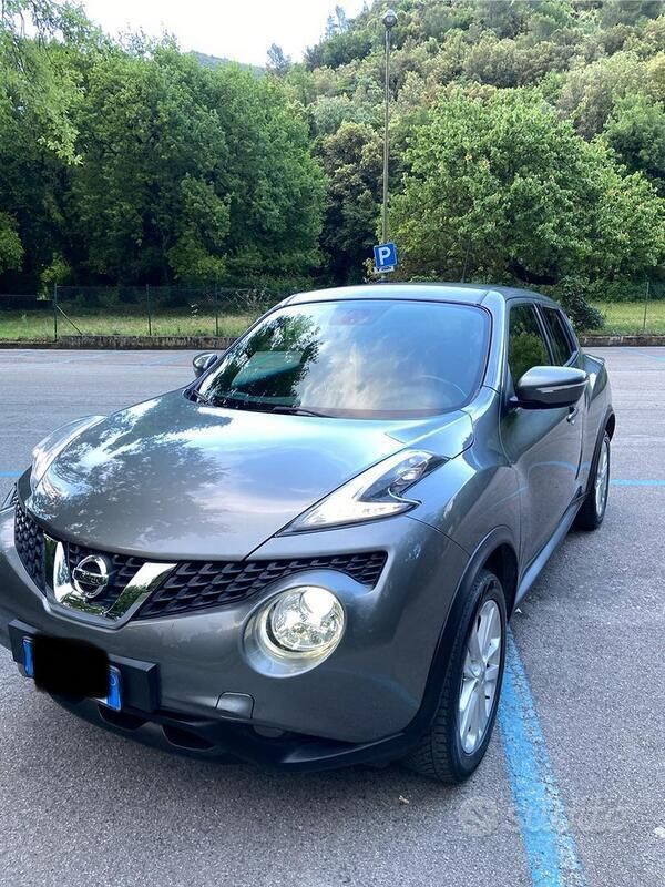 Grigio Usata 2017 Nissan Juke N-Connecta SUV | 10.000 € (Buon prezzo) - Immagine 1/4