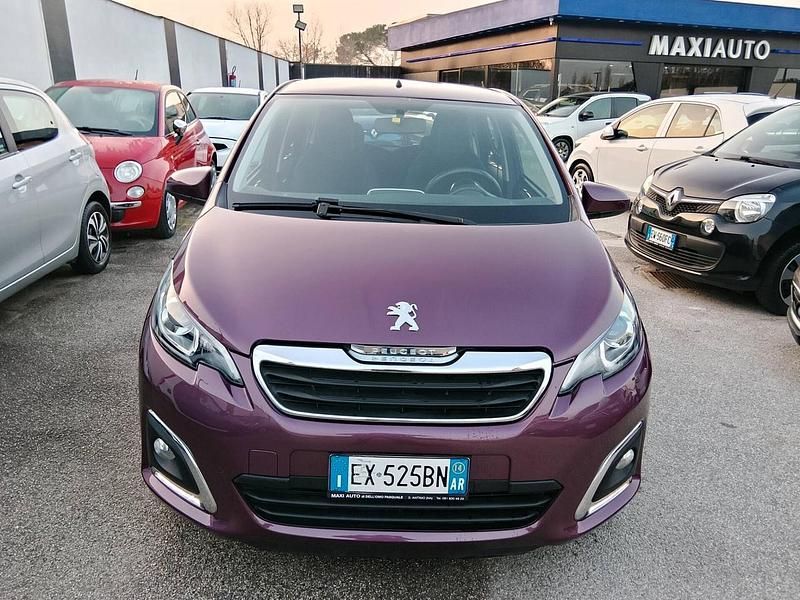 Usata Peugeot 108 Allure 69 CV (50 kW) 2014 Viola Berlina