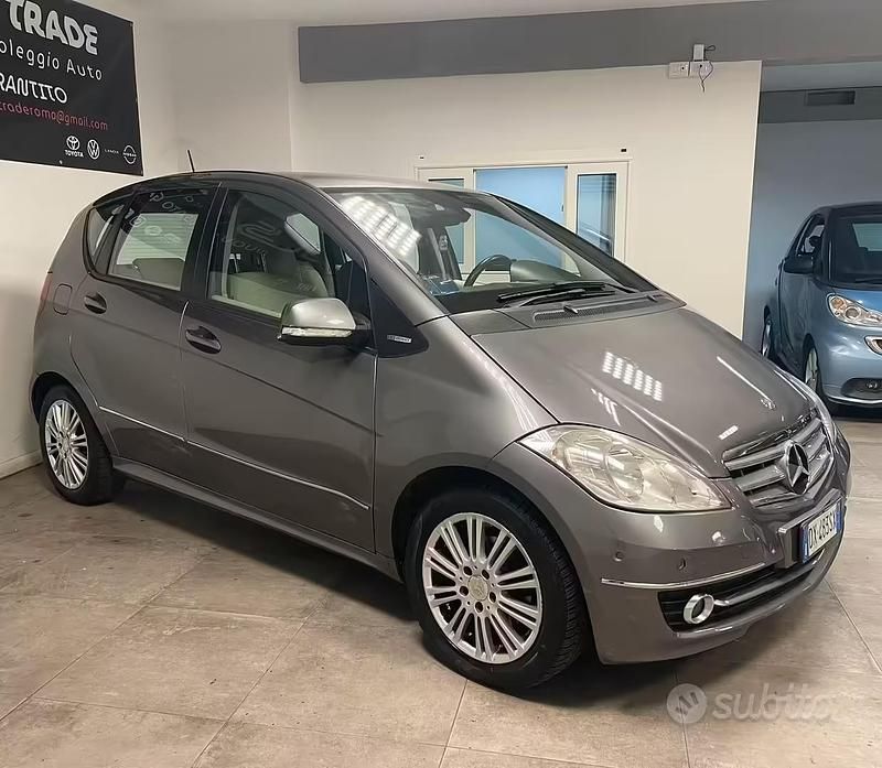 Usata Mercedes A150 95 CV (69 kW) 2009 Grigio Berlina