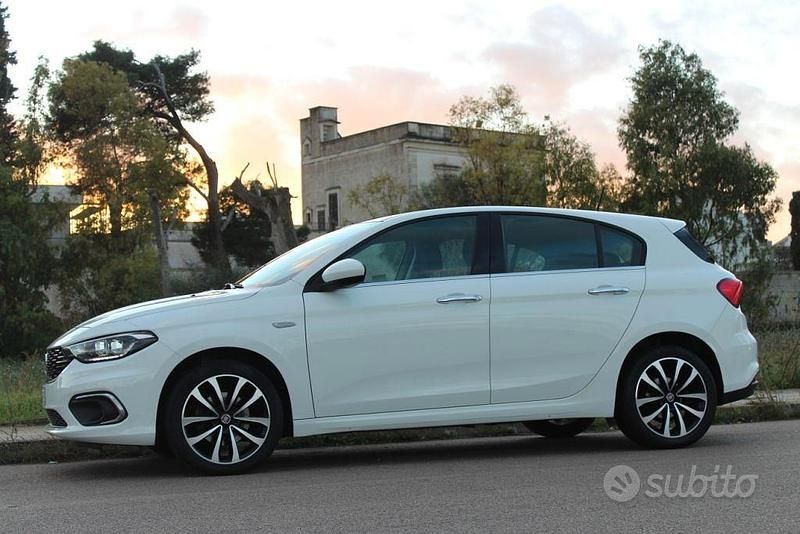 Usata Fiat Tipo Lounge 2017 Bianco Berlina