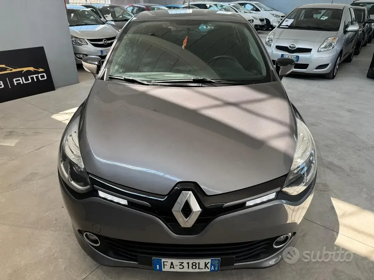 Usata Renault Clio IV 90 CV (66 kW) 2015 Grigio Berlina