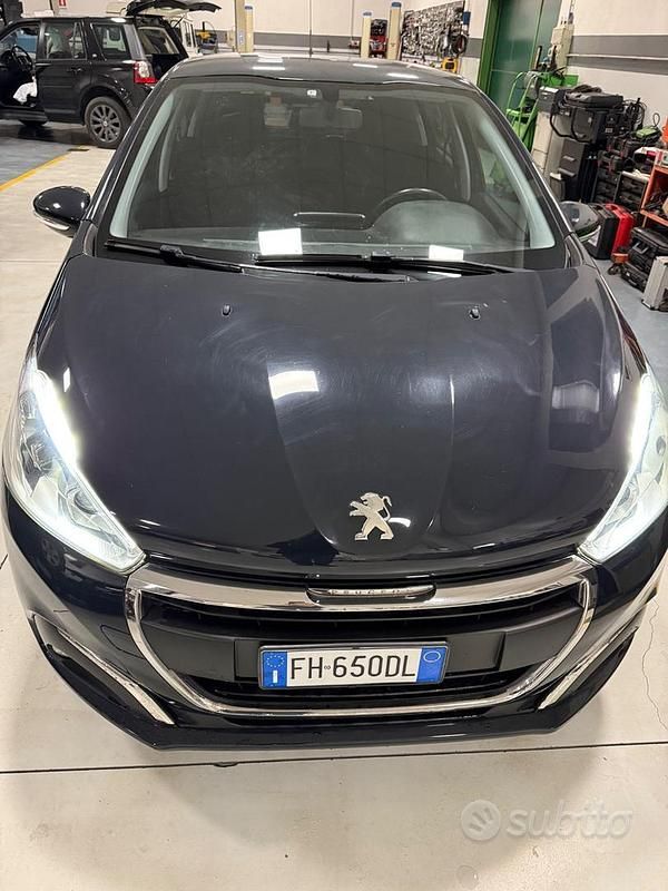 Usata Peugeot 208 Access 2017 Nero Utilitaria