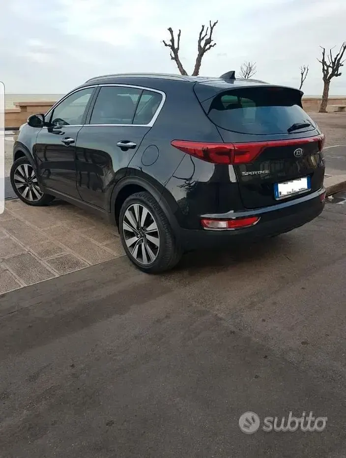 Usata Kia Sportage 115 CV (84 kW) 2016 Nero SUV