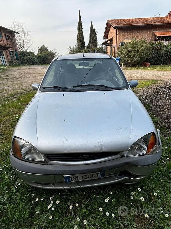 Usata Ford Fiesta 2000 Grigio Utilitaria