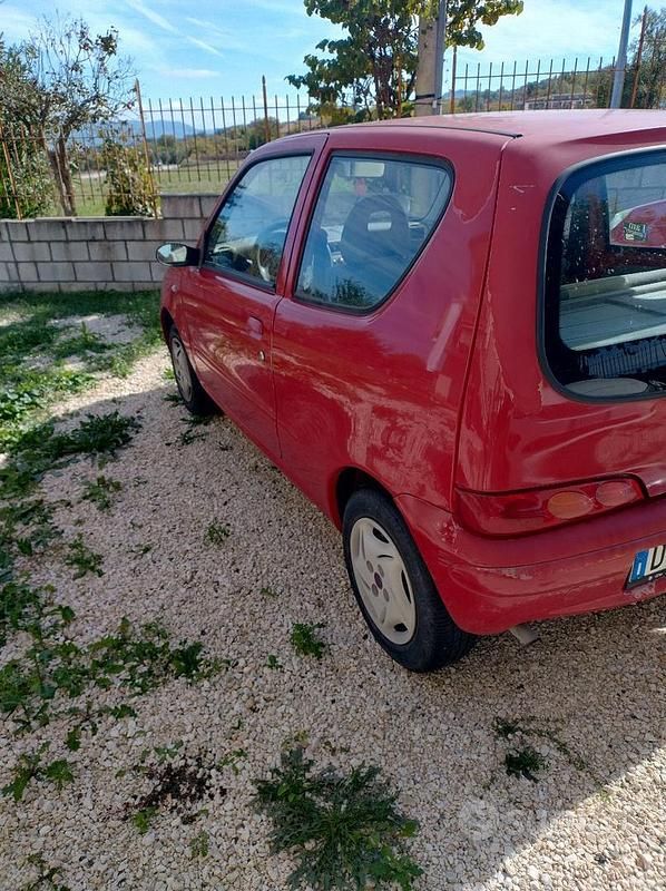 Usata Fiat 600 54 CV (39 kW) 2009 Utilitaria