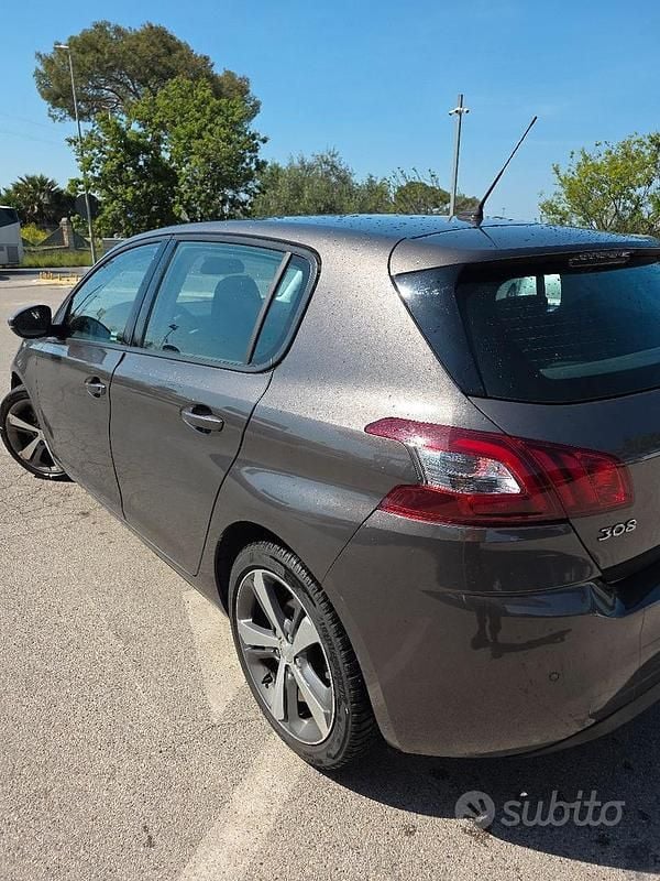 Usata Peugeot 308 2014 Grigio Berlina