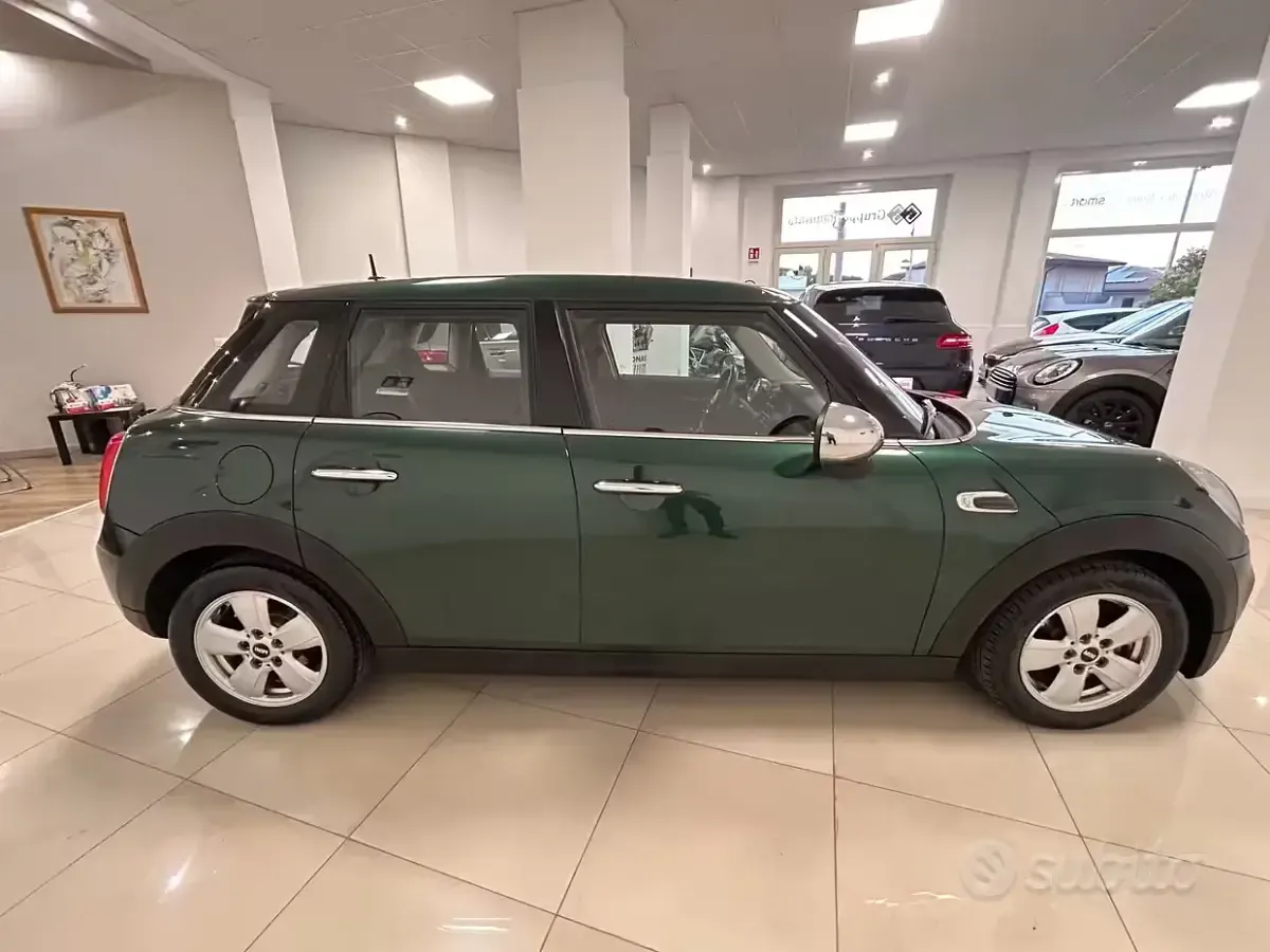Usata Mini One D 95 CV (69 kW) 2015 Verde Utilitaria