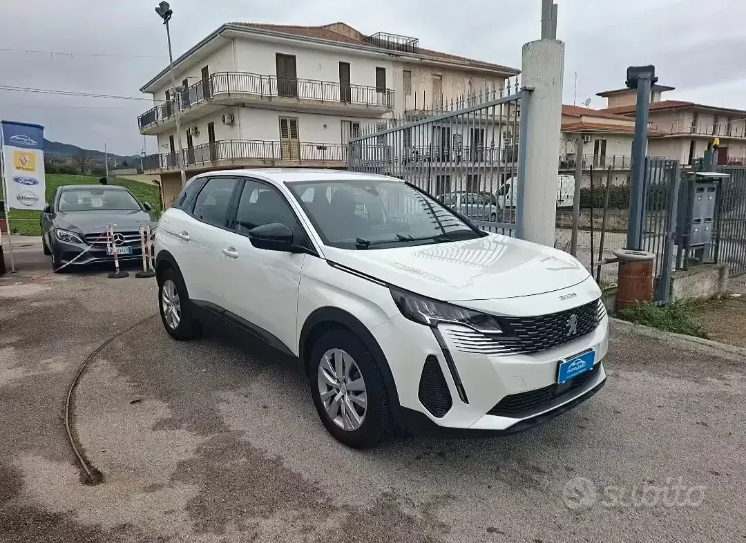 Usata Peugeot 3008 131 CV (96 kW) 2021 Bianco SUV