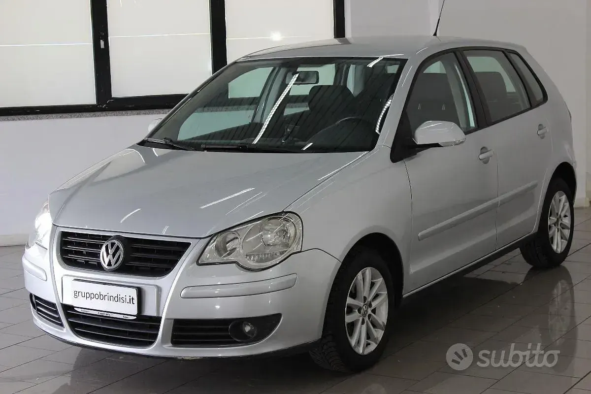 Usata VW Polo Comfortline 68 CV (50 kW) 2008 Grigio Utilitaria