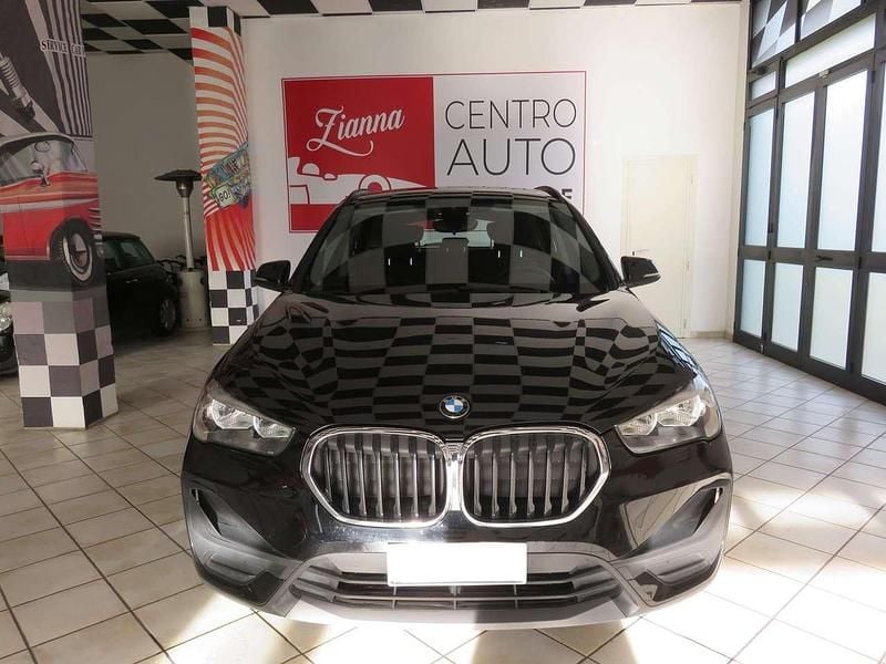 Usata BMW X1 Sport Line 116 CV (85 kW) 2022 Black pastello SUV