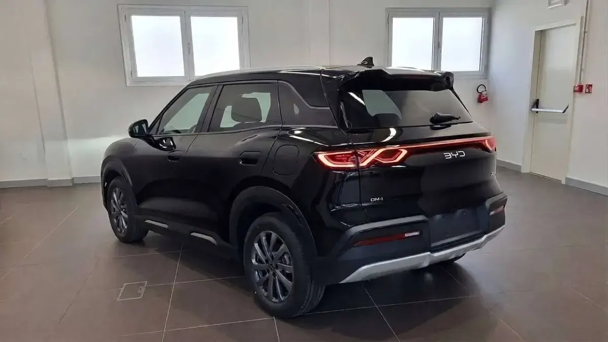 Nuova BYD Atto 2 Active 98 CV (72 kW) 2026 Obsidian black SUV