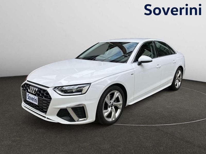 Begagnad Audi A4 S-Line 136 HK (100 kW) 2024 Sedan