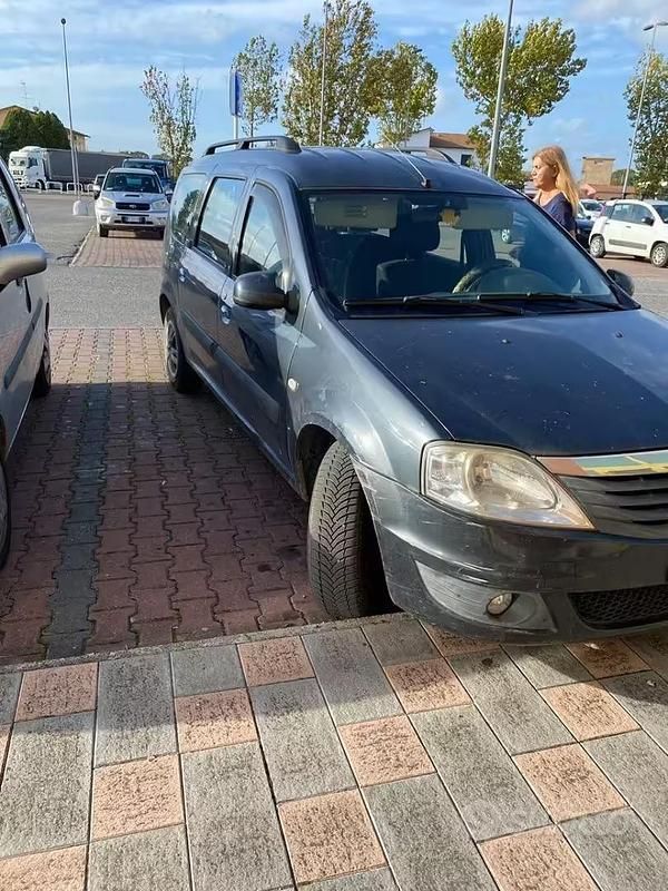 Usata Dacia Logan 105 CV (77 kW) 2009 Nero Station wagon